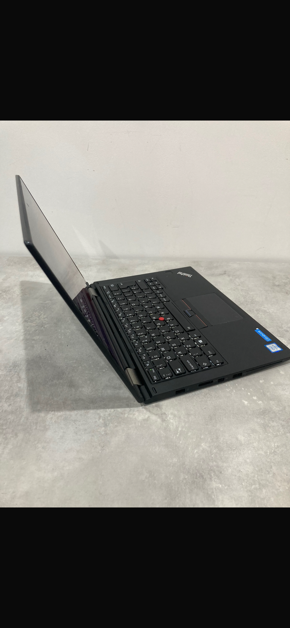 Lenovo yoga core i5 2 in 1 touchscreen