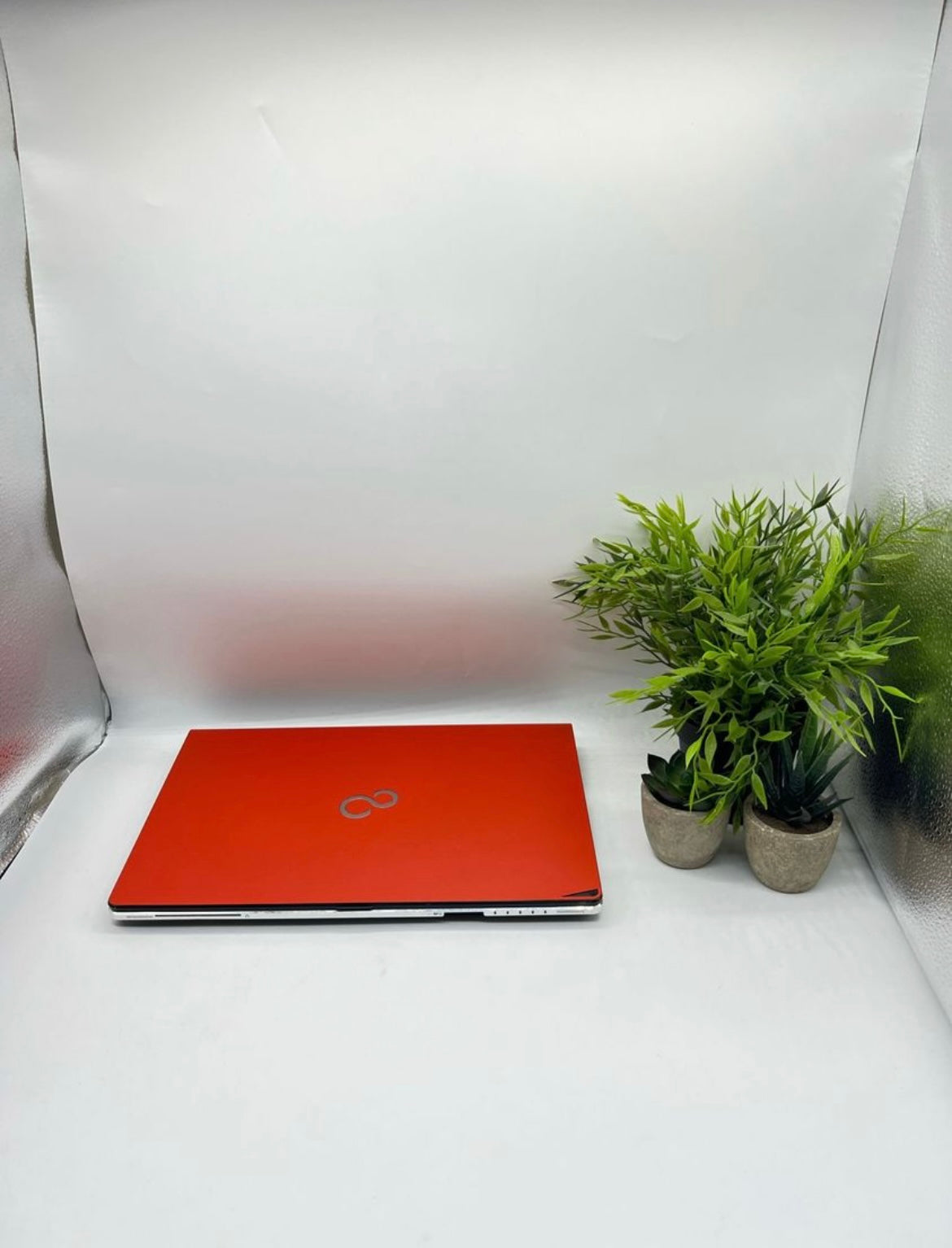 windows 11 Red Fujitsu Laptop Coloured Slim Design Touchscreen Super Fast SSD Powerful intel i5 Quad